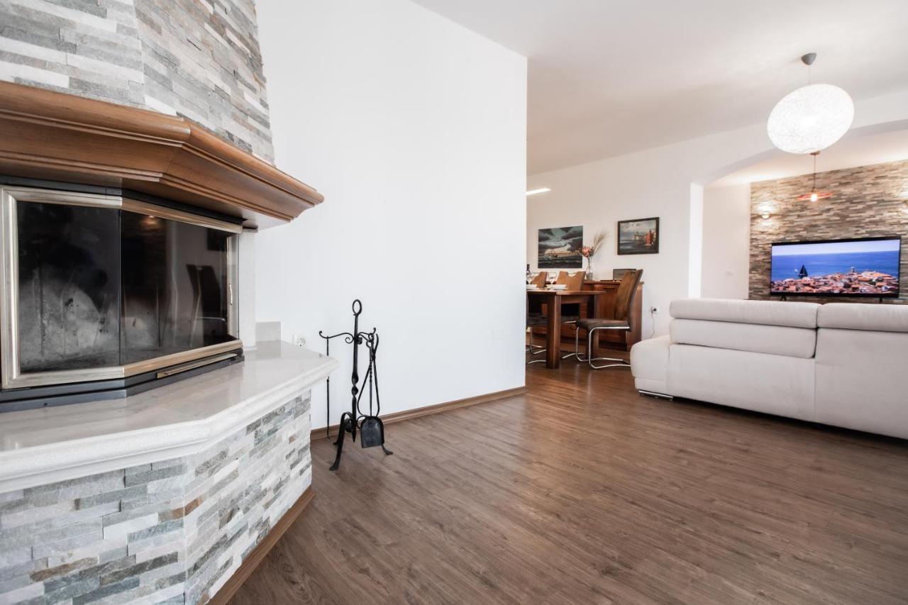 Apartments Vrenjak 2 Portoroz Ngoại thất bức ảnh